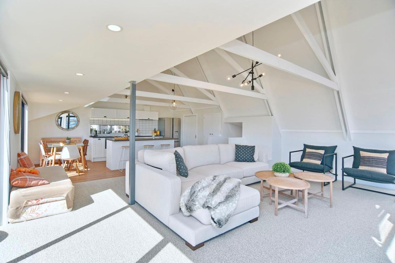 Akaroa Harbour View - Christchurch Holiday Homes Buitenkant foto