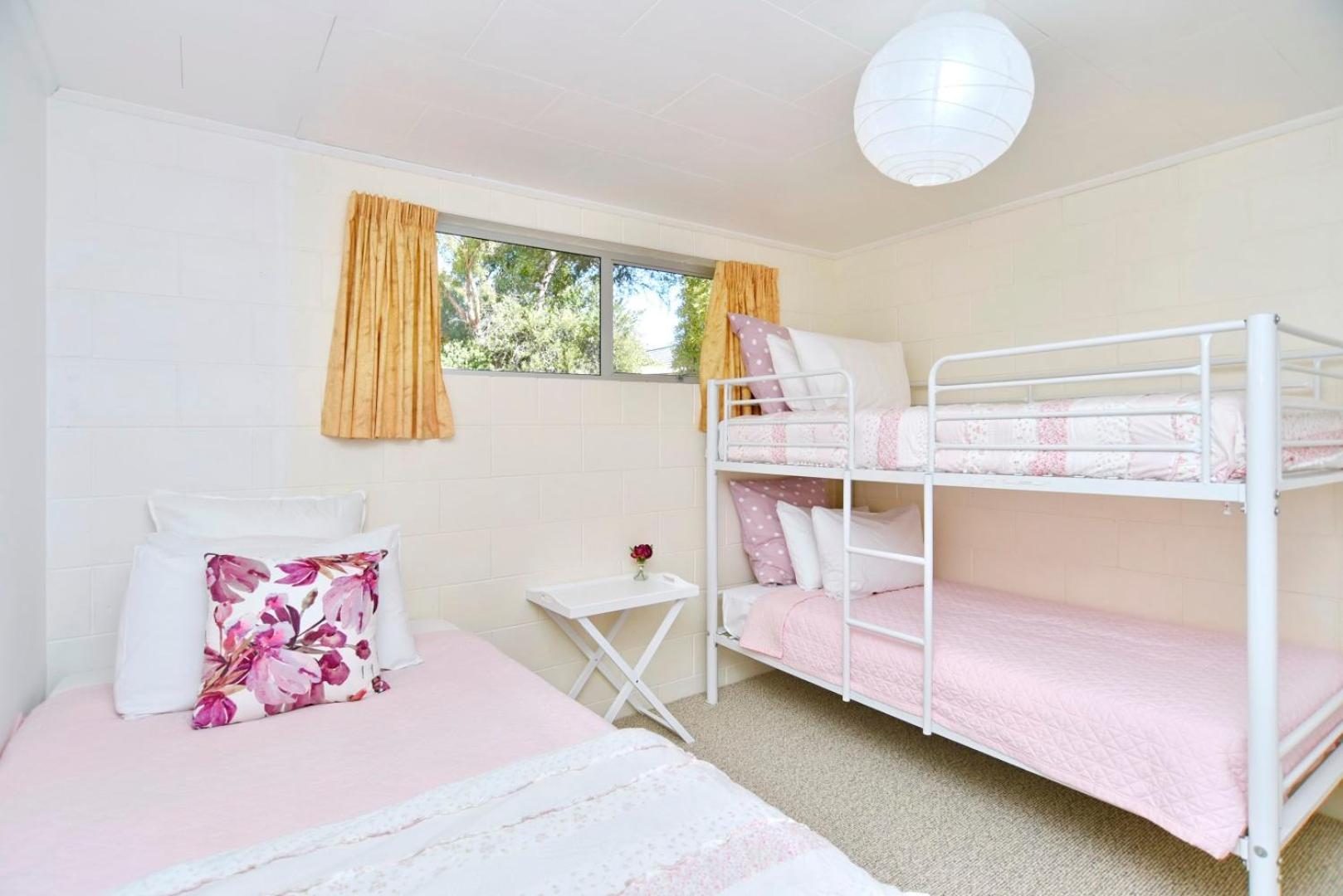 Akaroa Harbour View - Christchurch Holiday Homes Buitenkant foto