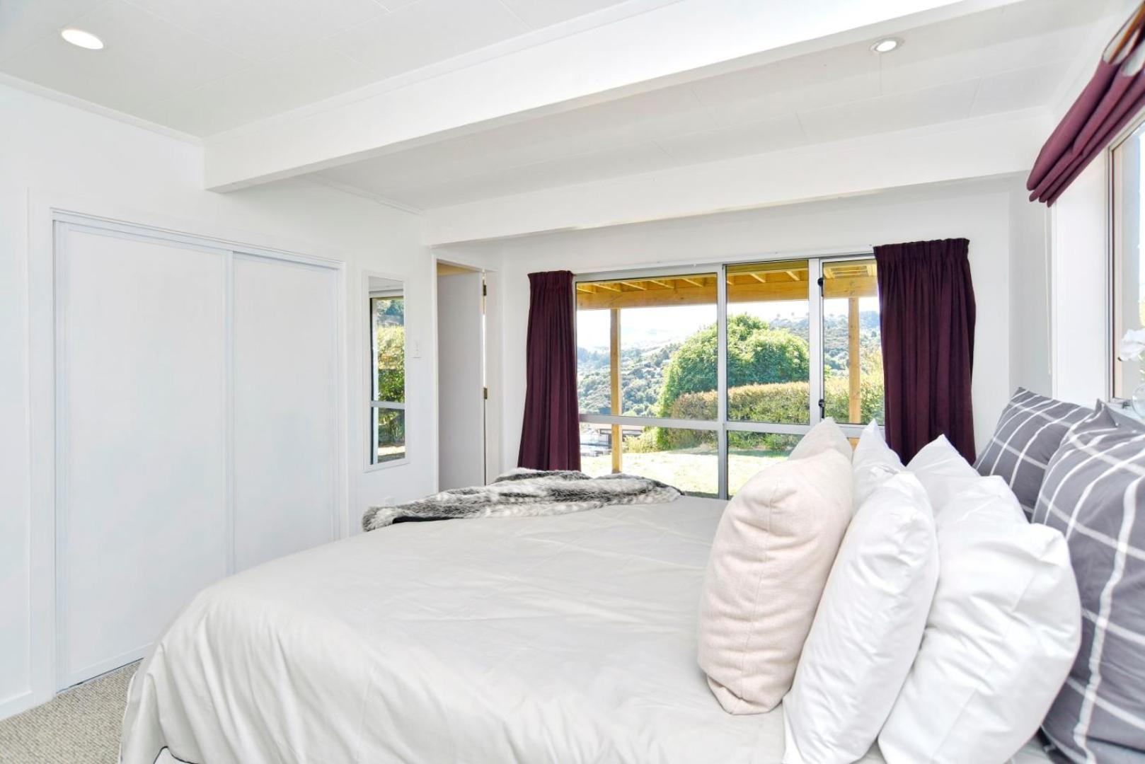 Akaroa Harbour View - Christchurch Holiday Homes Buitenkant foto